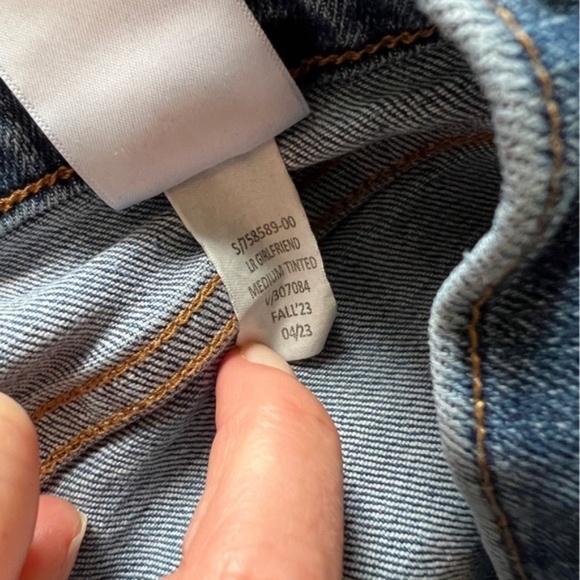 Banana Republic Girlfriend Jeans - Picture 12 of 13